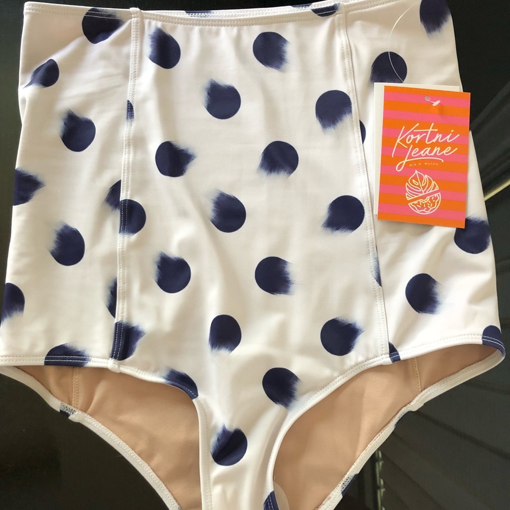 BNWT extended high waist bottoms
